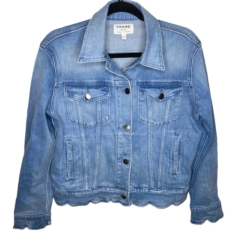 Frame ⌘ Scalloped Edge Cropped Willoughsby Denim Jeans Jacket ⌘ Light Blue ⌘ S - Picture 4 of 17